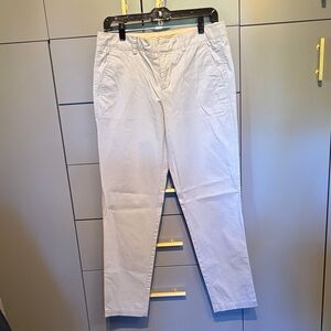 Vince chinos -in a light blue color, traditional style.